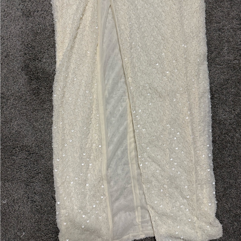 Oh Polly Cream Maxi Dress - Picture 6 of 7
